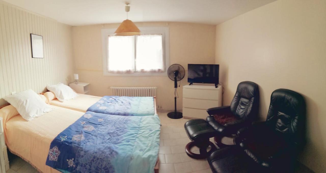 Residence Les Plus Pres Jonzac Eksteriør bilde