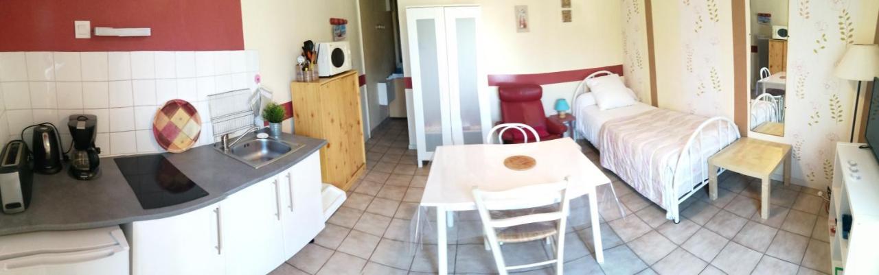 Residence Les Plus Pres Jonzac Eksteriør bilde