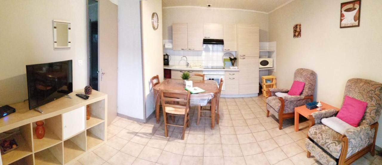 Residence Les Plus Pres Jonzac Eksteriør bilde
